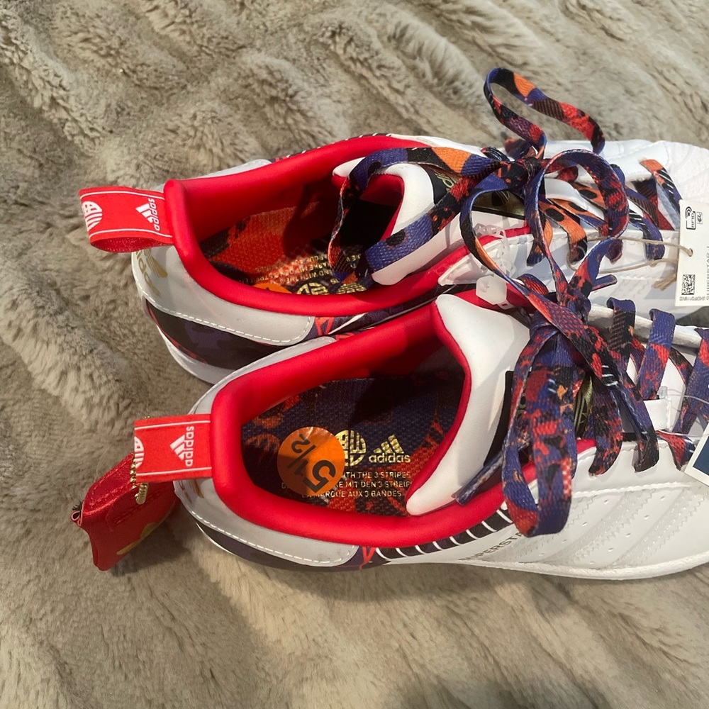 Adidas Superstar J Chinese New Year 5.5 - Picture 11 of 13